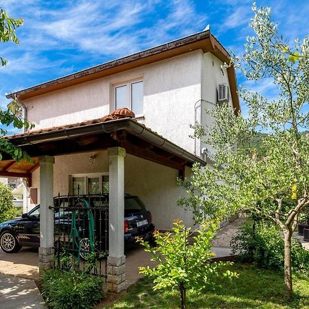 Nice Apartment In Rukavac With Kitchen Exteriér fotografie