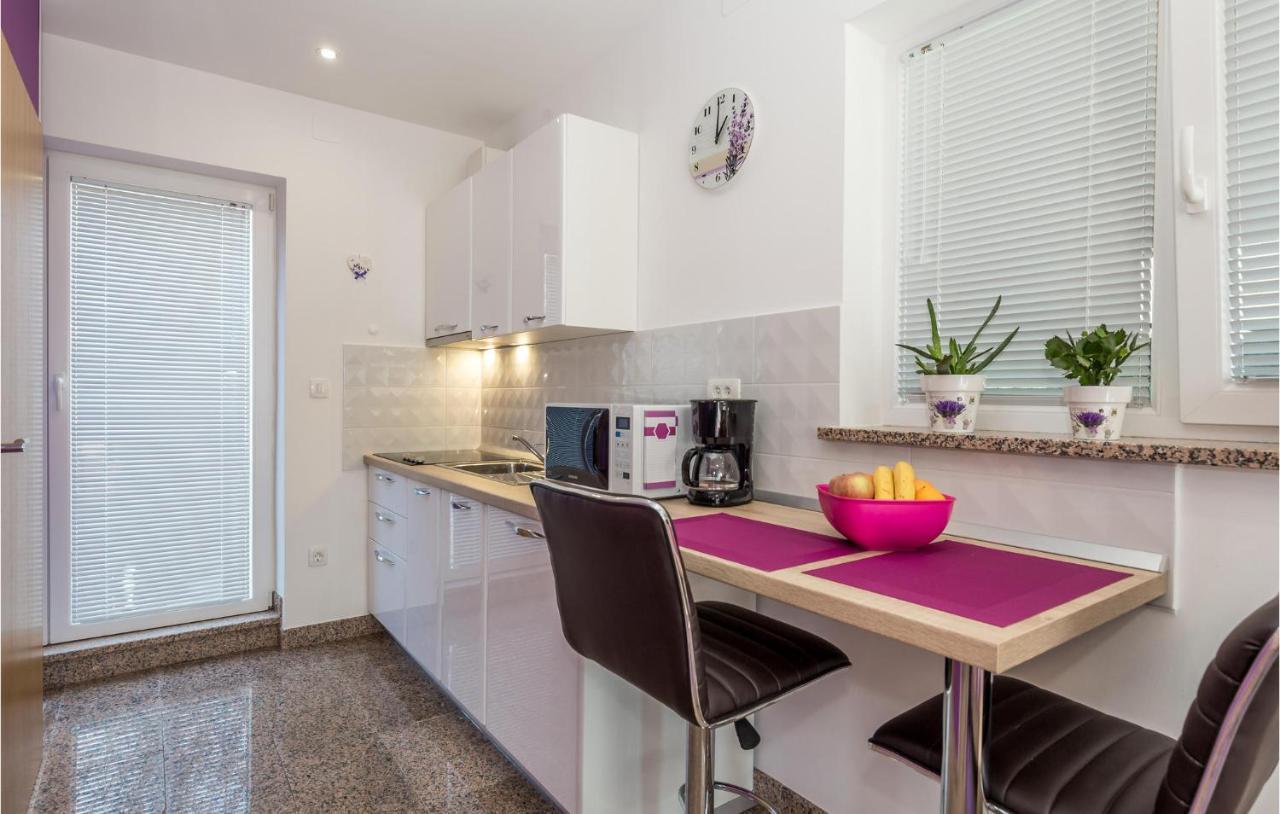 Nice Apartment In Rukavac With Kitchen Exteriér fotografie
