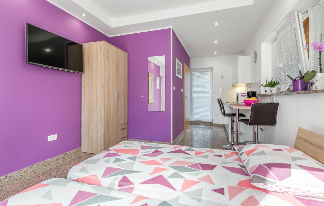 Nice Apartment In Rukavac With Kitchen Exteriér fotografie