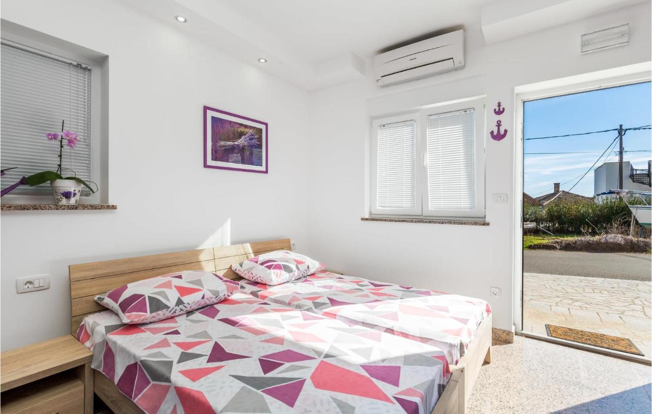 Nice Apartment In Rukavac With Kitchen Exteriér fotografie
